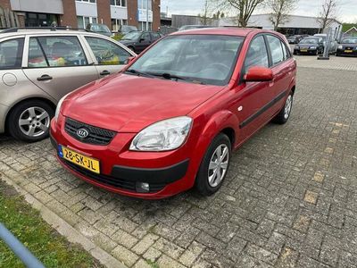 tweedehands Kia Rio 1.4 L NIEUWE APK AIRCO