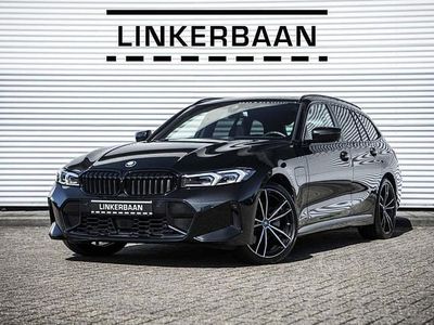 Zwart Occasion 2024 BMW 330 M Sport Stationwagen | € 49.795 (Iets duurder)