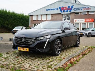 Zwart Gebruikt 2022 Peugeot 308 Allure Hatchback | € 19.950 (Iets duurder)