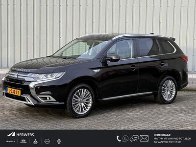 Ruby black p Occasion 2021 Mitsubishi Outlander P-HEV Intense+ SUV | € 22.435 (Eerlijke prijs)