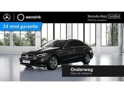 Grijs Gebruikt 2023 Mercedes C300 Luxury Sedan | € 39.850 (Super prijs)