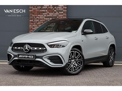 Grijs Occasion 2025 Mercedes GLA250 AMG line SUV | € 56.500 (Duur)