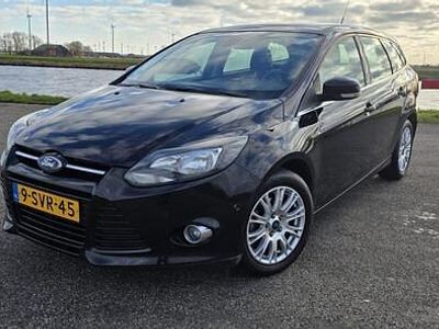 Zwart Gebruikt 2013 Ford Focus Titanium Stationwagen | € 3.950 (Eerlijke prijs)