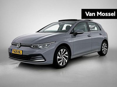 Gebruikt 2020 VW e-Golf Style Hatchback | € 23.900 (Eerlijke prijs)