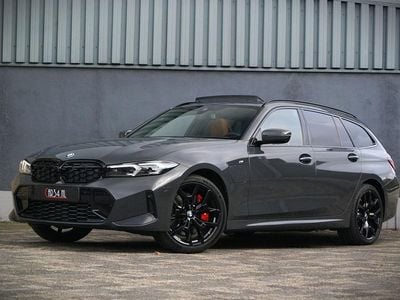 Grijs Gebruikt 2024 BMW 330e M Sport Stationwagen | € 51.899 (Eerlijke prijs)