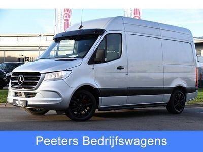 Zilver (metallic) Gebruikt 2021 Mercedes Sprinter Edition Van | € 29.995 (Goede deal)