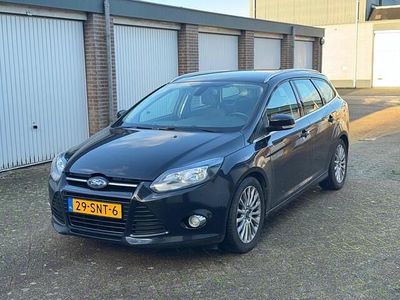 Zwart Gebruikt 2011 Ford Focus Titanium Stationwagen | € 3.150 (Iets duurder)
