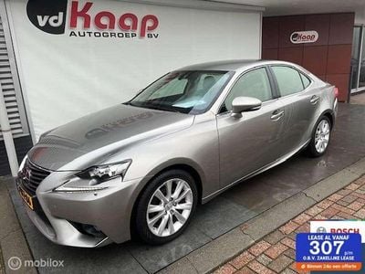 Lexus IS300h