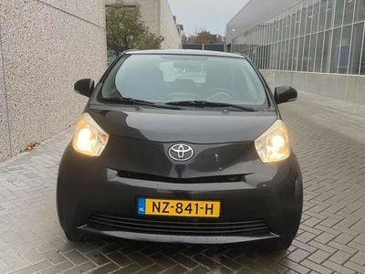 Toyota iQ