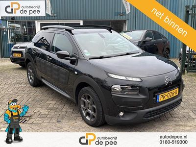 Zwart Gebruikt 2017 Citroën C4 PureTech SUV | € 8.395 (Eerlijke prijs)