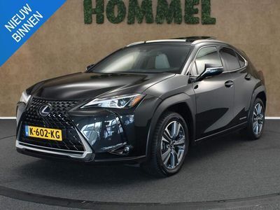 tweedehands Lexus UX 300e Luxury 54 kWh PANORAMA KANTELDAK - VERWARMDE EN GEVENTILEERDE VOORSTOELEN - APPLE CARPLAY/ANDROID AUTO - PDC SENSOREN