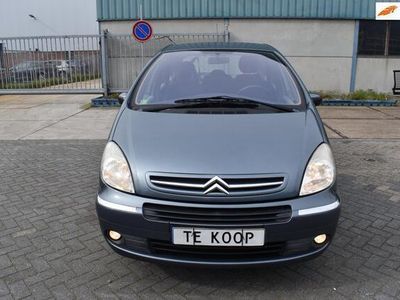 tweedehands Citroën Xsara Picasso 1.6i Attraction