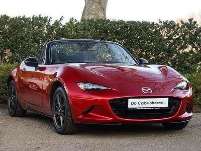 Rood (metallic) Occasion 2015 Mazda MX5 Cabriolet | € 20.450 (Iets duurder)