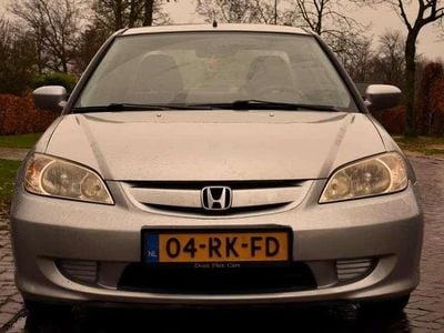 Grijs Gebruikt 2005 Honda Civic Sedan | € 1.200