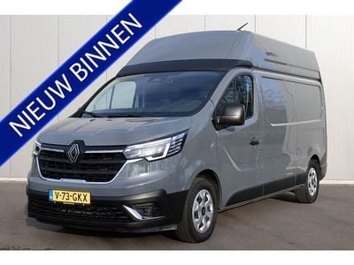 Grijs Occasion 2024 Renault Trafic MPV | € 24.999 (Super prijs)