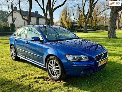 Blauw (metallic) Gebruikt 2007 Volvo S40 Summum Sedan | € 3.650 (Eerlijke prijs)