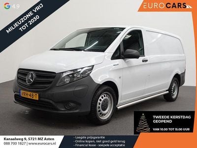 Wit Gebruikt 2022 Mercedes e-Vito MPV | € 31.490