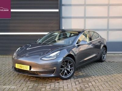 Grijs Occasion 2019 Tesla Model 3 Long Range AWD Sedan | € 24.450 (Eerlijke prijs)