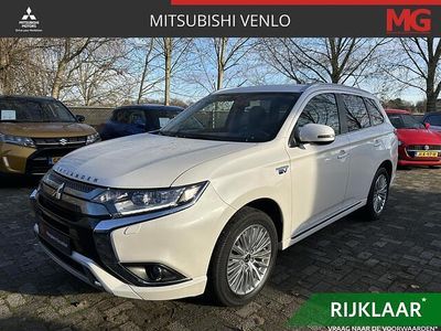 Wit Gebruikt 2021 Mitsubishi Outlander Edition SUV | € 24.840 (Eerlijke prijs)