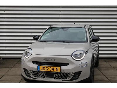 Nieuw Fiat 600 La Prima 145 PK (106 kW) 2025 SUV