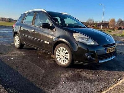 Gebruikt 2011 Renault Clio II Dynamique Sedan | € 5.299 (Duur)