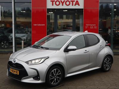 Occasion Toyota Yaris Hybrid Style 2023 Grijs (metallic) Hatchback