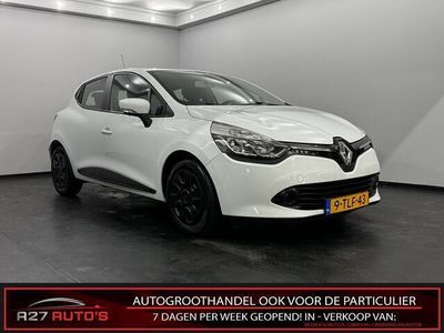 tweedehands Renault Clio IV 0.9 TCe Expression Navi, Airco, A start stop, Cruise control, Keyless start