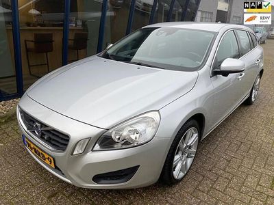 Occasion Volvo V60 Momentum 203 PK (149 kW) 2010 Grijs Stationwagen