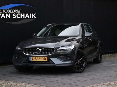 Grijs Occasion 2021 Volvo V60 CC Pro Stationwagen | € 42.850