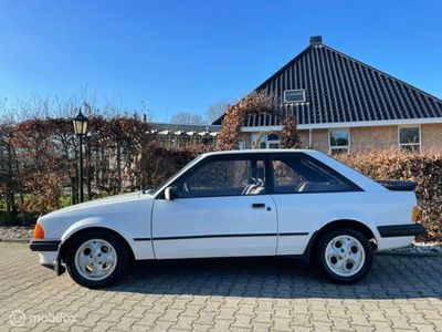 tweedehands Ford Escort 1.6 XR3 2e Eigenaar 98000KM!!! Top staat nooit gerestaureerd helemaal origineel!!origineel Nederlands