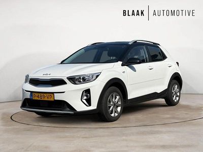 Wit Occasion 2022 Kia Stonic SUV | € 18.190 (Goede deal)