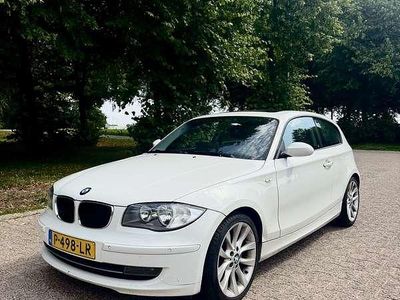 Wit Gebruikt 2009 BMW 120 Hatchback | € 7.450 (Iets duurder)