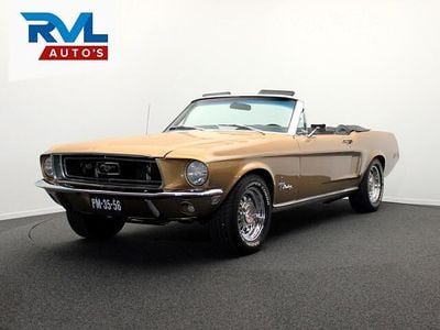 Goud Occasion 1968 Ford V8 Cabriolet | € 44.950