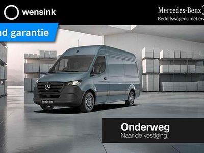 Blauw Occasion 2024 Mercedes Sprinter Van | € 44.850 (Goede deal)