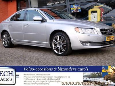 Zilver (metallic) Gebruikt 2014 Volvo S80 Summum Sedan | € 16.950