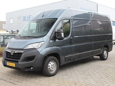 Grijs (metallic) Gebruikt 2023 Opel Movano Van | € 10.900