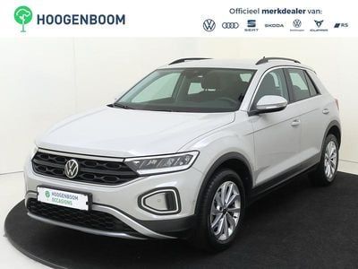 Beige Occasion 2024 VW T-Roc Beats SUV | € 26.450 (Goede deal)