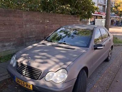 Mercedes C220