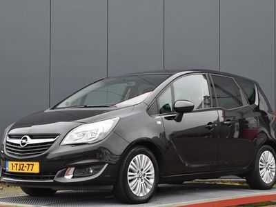 tweedehands Opel Meriva 1.4 Turbo Design Edition LPG trekhaak navigatie