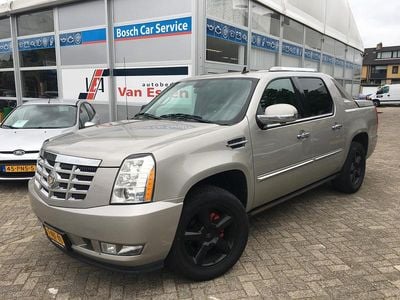 Occasion Cadillac Escalade 411 PK (302 kW) 2009 Beige SUV