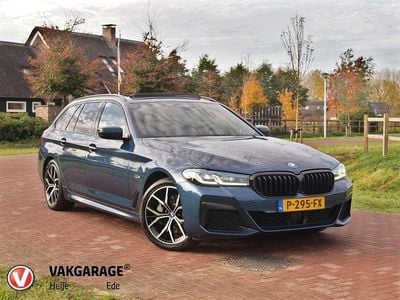 Blauw Gebruikt 2022 BMW 530e M Sport Stationwagen | € 27.995 (Super prijs)