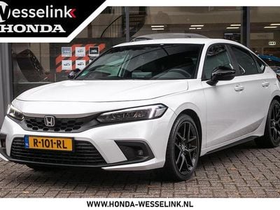 Wit (metallic) Gebruikt 2022 Honda Civic Sport Hatchback | € 31.950 (Iets duurder)