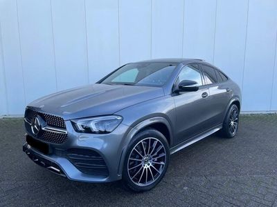 tweedehands Mercedes E350 GLE-KLASSE Coupé4MATIC AMG AMG Night pakket 21"AMG velgen Distronic Car-play Panoramadak 360 camera DAB MBUX Trekhaak Burmester Privacy glass Stoelverwarming