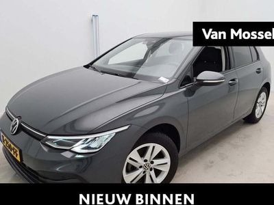 Occasion VW Golf VIII Life 131 PK (96 kW) 2020 Grijs Hatchback