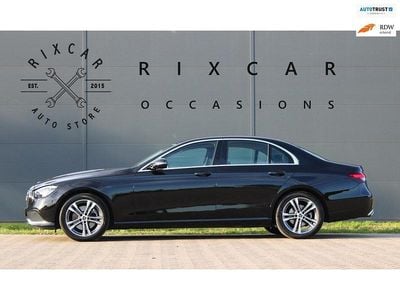 Zwart (metallic) Gebruikt 2022 Mercedes E200 Avantgarde Sedan | € 37.940