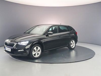 tweedehands Skoda Scala Ambition 1.0 TSI 110pk Cruise control, Airco, Radio, LED verlichting, App connect, Parkeersensor achter, Bluetooth