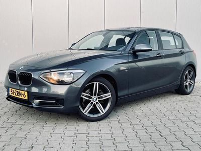 Grijs Occasion 2013 BMW 116 Sport Line Hatchback | € 9.999 (Duur)