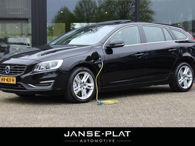 tweedehands Volvo V60 2.4 D6 TE Summum | Schuifdak | Leder | Trekhaak |