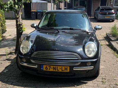 Zwart Gebruikt 2003 Mini ONE Salt Hatchback | € 2.500 (Iets duurder)