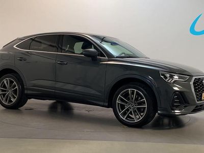 Grijs Gebruikt 2022 Audi Q3 Basis SUV | € 36.400